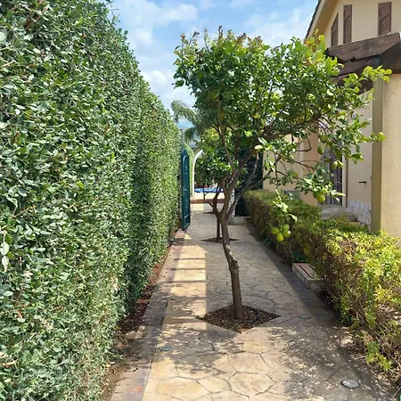 Tiffany Villa