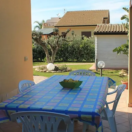 Tiffany * Campofelice Di Roccella